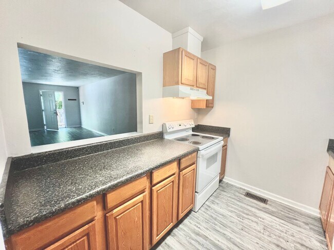 Foto del edificio - 2110 Golf Terrace Dr