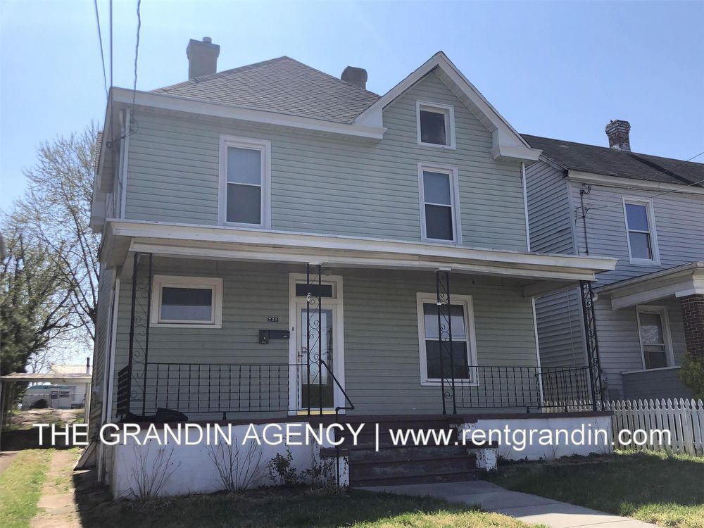 Primary Photo - 725 Highland Avenue Southeast - B Upper