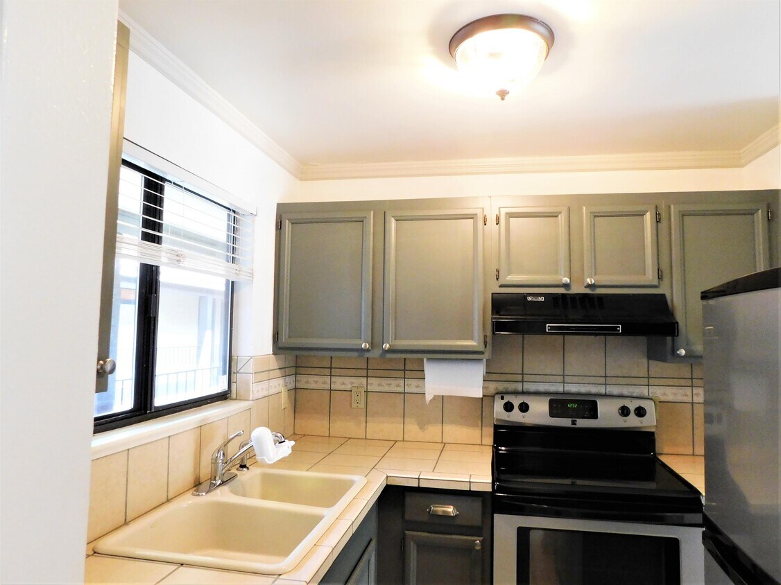 3233 Lakeside Dr, Grand Junction, CO 81506 House Rental in Grand