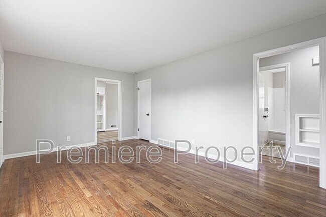 Foto del edificio - 5504 E 101st St