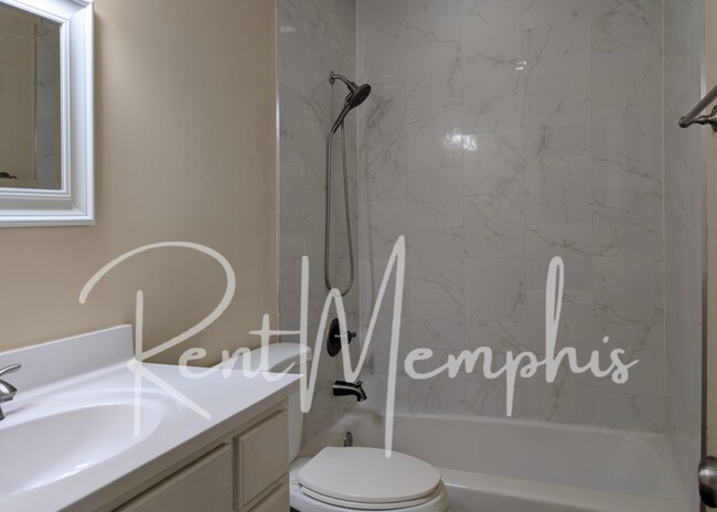 Foto del edificio - 358 E Pkwy N