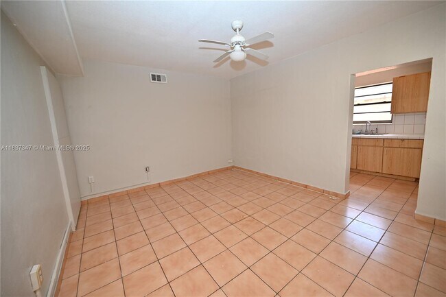 Foto del edificio - 3444 NW 4th St