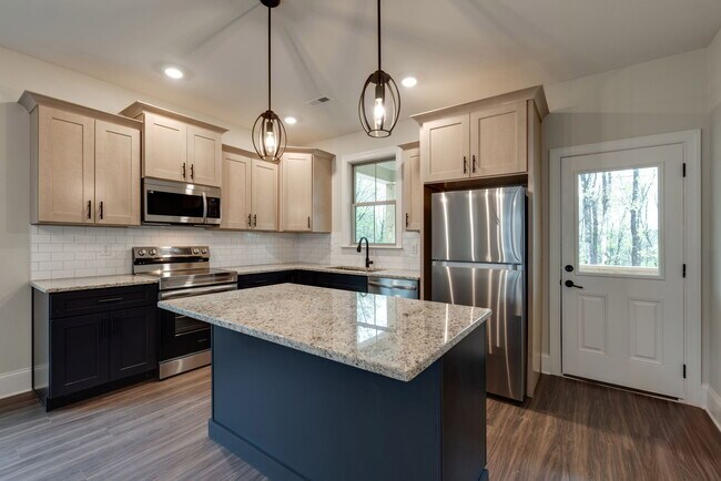 Foto del edificio - 471 Hungry Hollow Rd SE