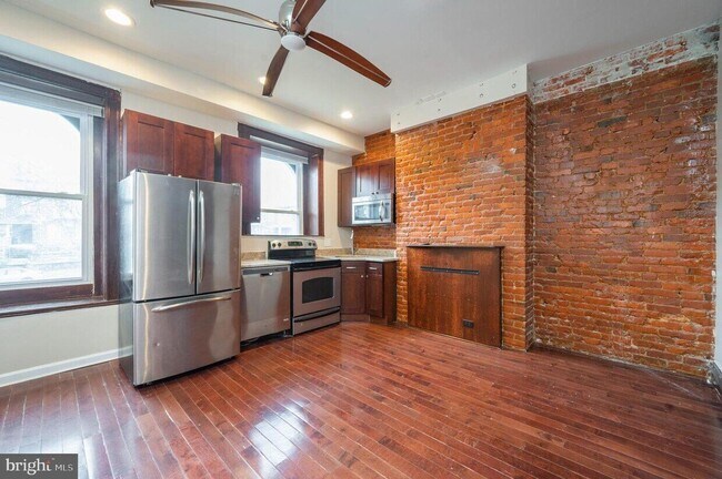 Foto del edificio - 833 N 63rd St