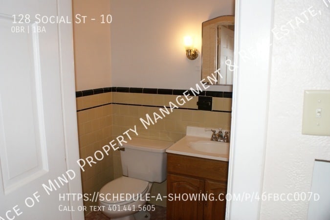 Building Photo - 128 Social St