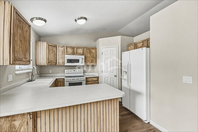 Building Photo - 4154 Westlake Dr