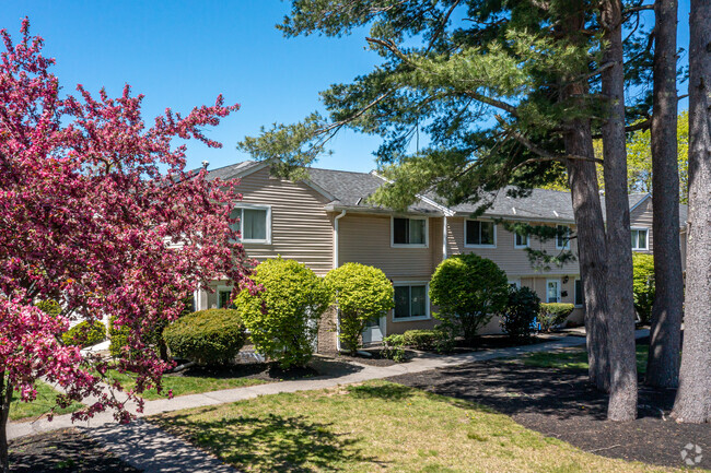 Foto del edificio - Chestnut Place Townhomes