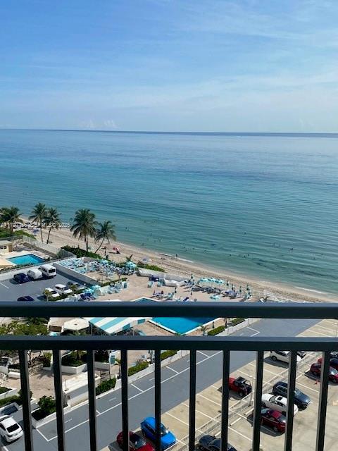 Foto del edificio - 3180 S Ocean Dr