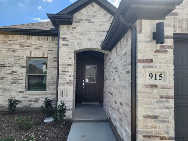 Foto del edificio - 915 Honeydew Ln