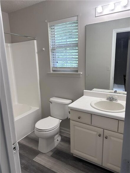 Building Photo - 714 Fernstone Trail