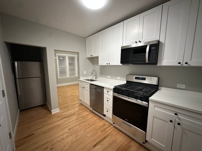 Foto del edificio - 6422 N Greenview Ave