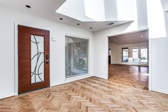 Building Photo - 7451 Malabar Ln