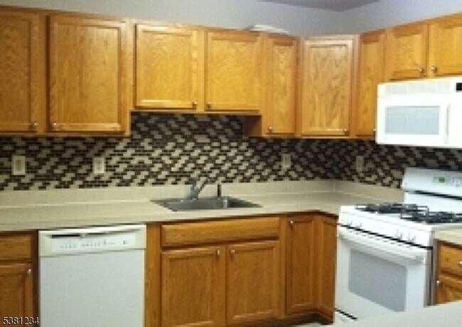 Building Photo - 159 Barrister Dr