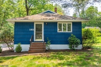 Building Photo - 192 Woodland Ave
