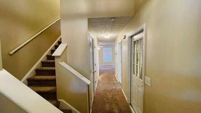 Foto del edificio - 2428 E University Dr