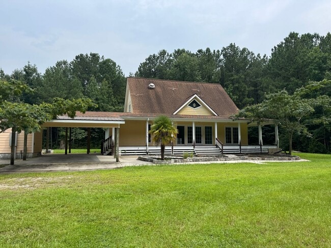 Building Photo - Beautiful private oasis located in Pamlico County
