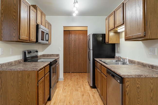 Oxford Place - Concord - Oxford Place Apartments