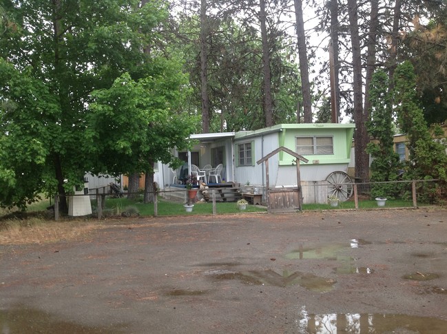  - Hideaway Mobile Home Park