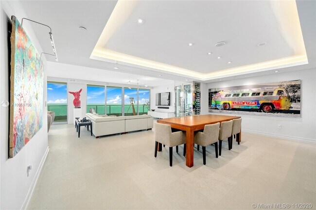 Building Photo - 1455 Ocean Dr