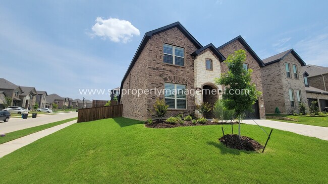 Building Photo - 8901 Cattle Herd Dr