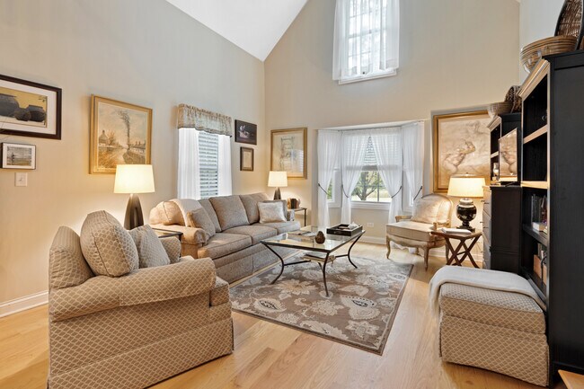 Building Photo - 3N467 Curling Pond Ct