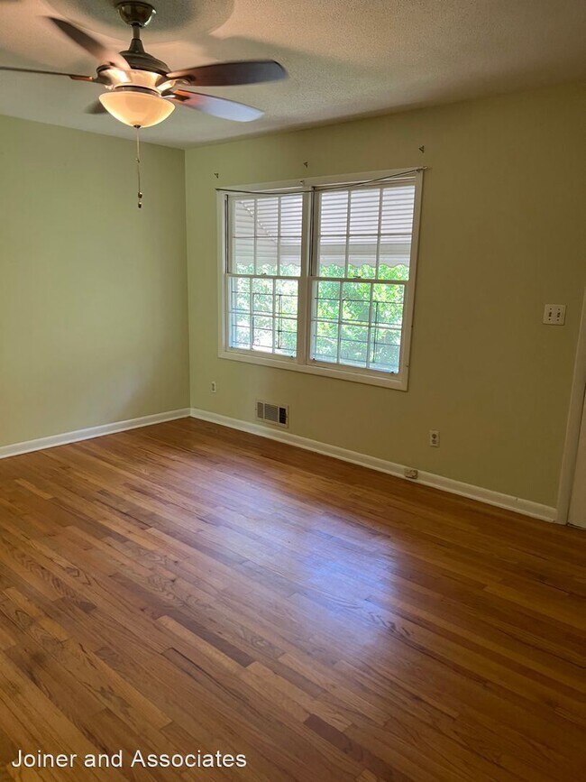 Foto del edificio - 3 br, 1 bath House - 272 Arch St.