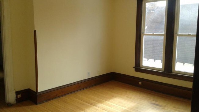 Foto del edificio - 1715 4th Street NE. Apt # 2