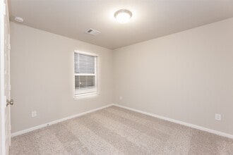 Building Photo - 18484 Sunrise Maple Dr