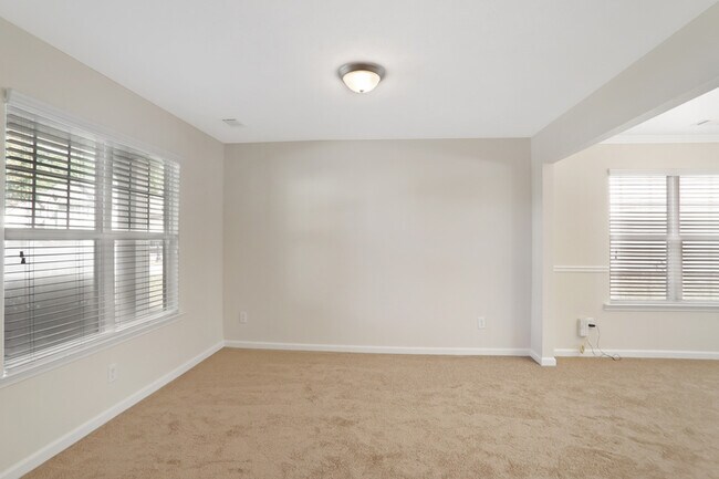 Foto del edificio - 4678 Pointe Ct
