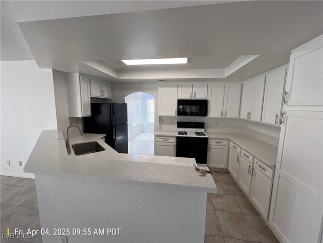 Building Photo - 3240 Oyster Bay St