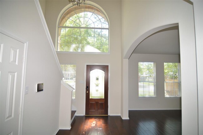 Building Photo - 24423 Bell Canyon Ln
