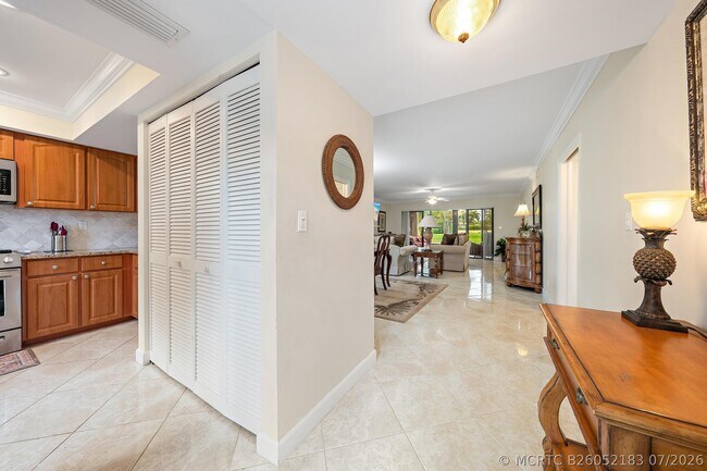 Foto del edificio - 803 Clubhouse Cir