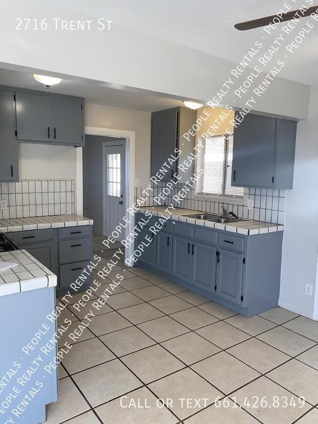 Foto del edificio - 2716 Trent St