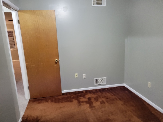 Building Photo - 100 Wyncote Ct