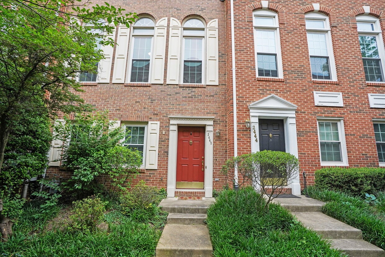 Primary Photo - 2442 Garnett Dr