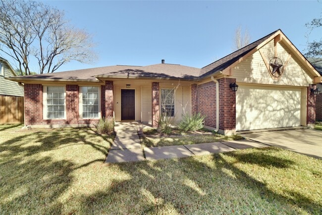 Foto del edificio - 4611 Kimball Dr