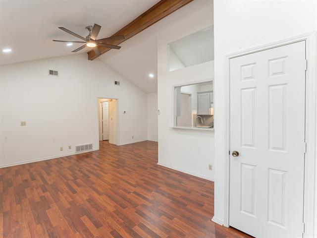 Foto del edificio - 513 Essex Pl