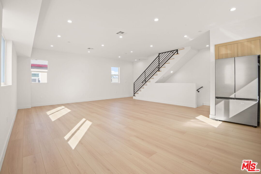 Foto principal - 1709 Burnside Ave