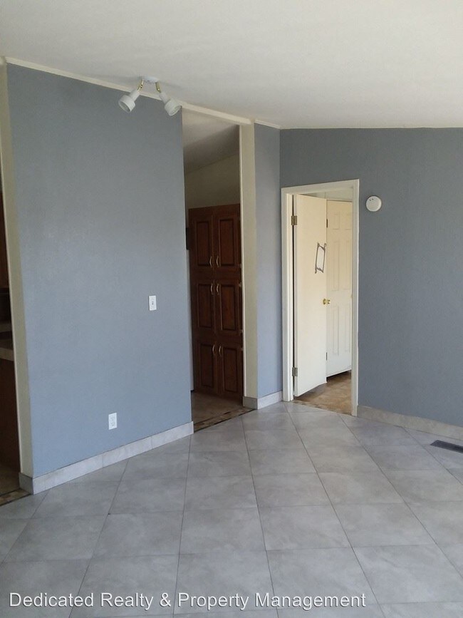 Building Photo - 3 br, 2 bath House - 163 Pansy Lane