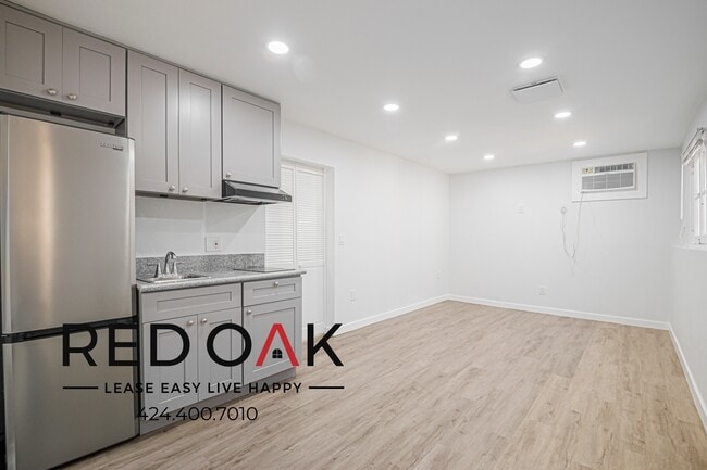 Building Photo - 3945.5 Lowell Ave