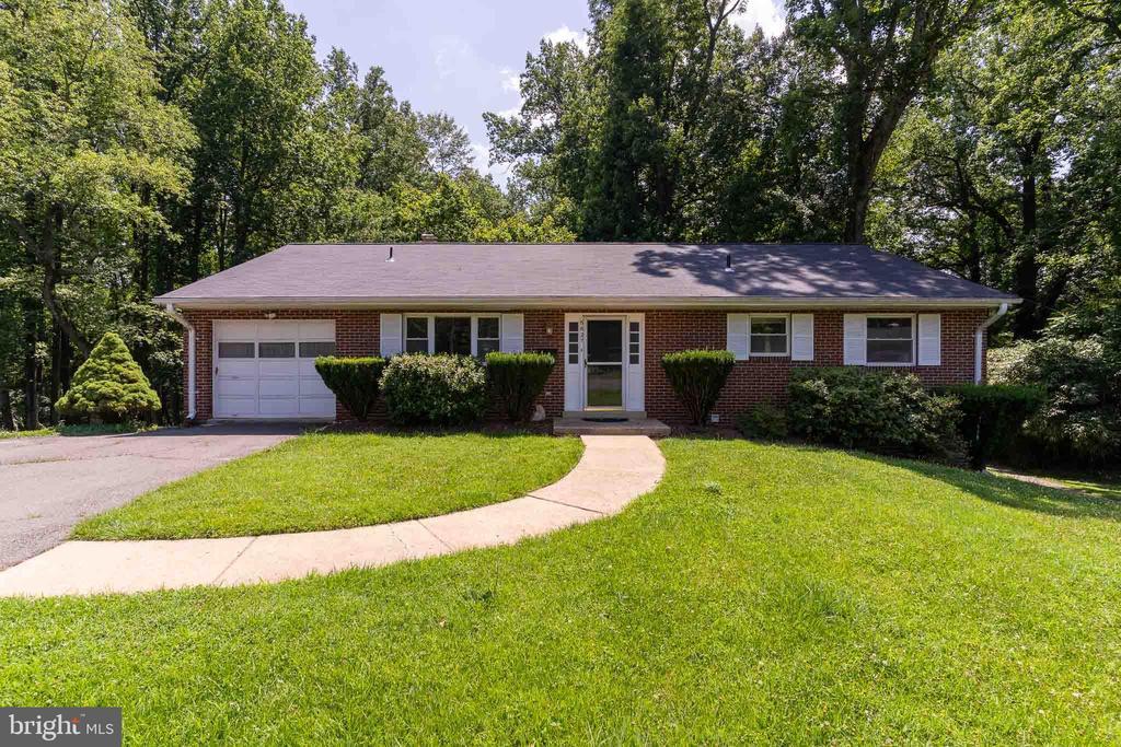 Primary Photo - 6627 Hazel Ln