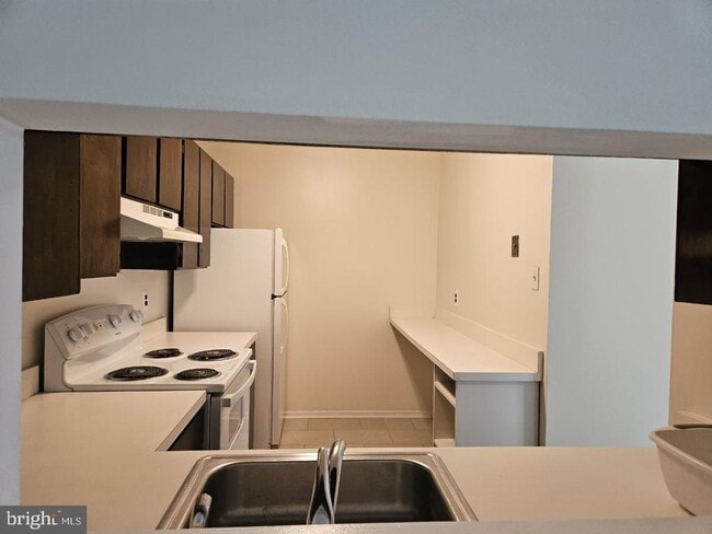 Building Photo - 9814 Brookridge Ct