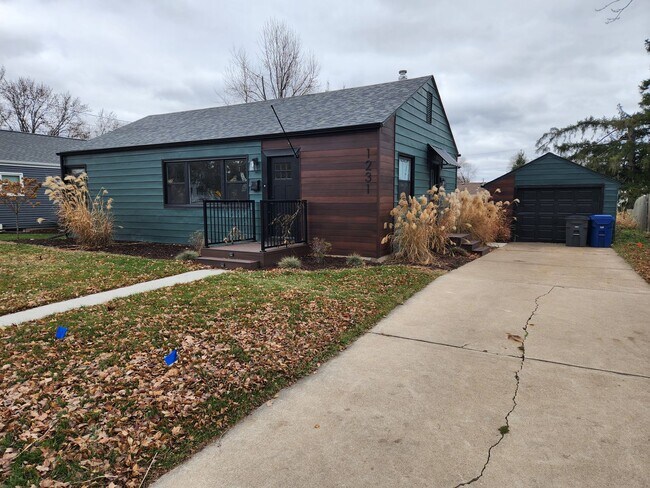 Foto del edificio - Beautiful 3-bedroom, 2-bathroom home in Be...