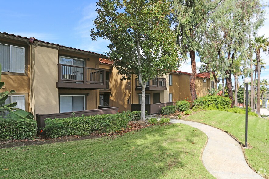 Bella Terra Rentals Vista, CA