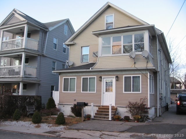 Building Photo - 105 Edin Ave