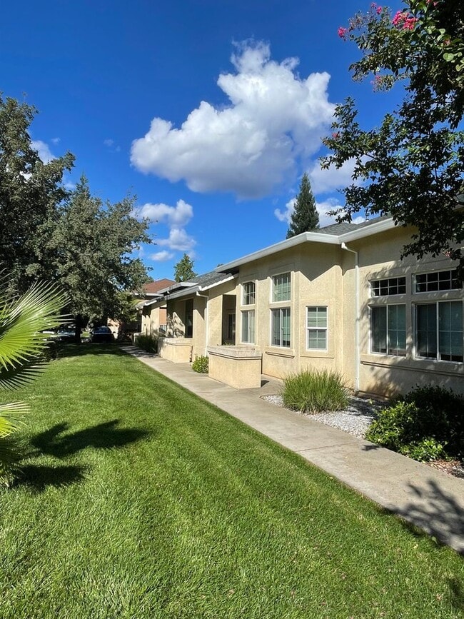 Building Photo - 1278 Mighty Oak Ln