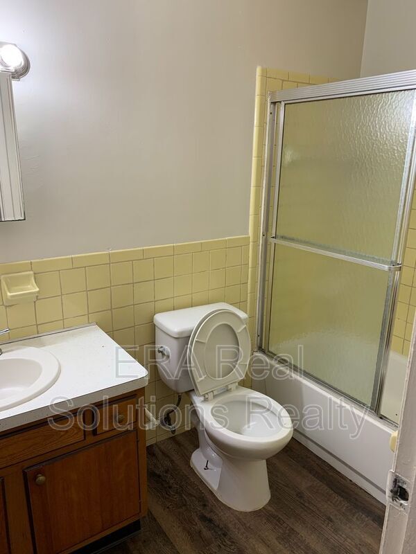 Foto del edificio - 3816 E 3rd St