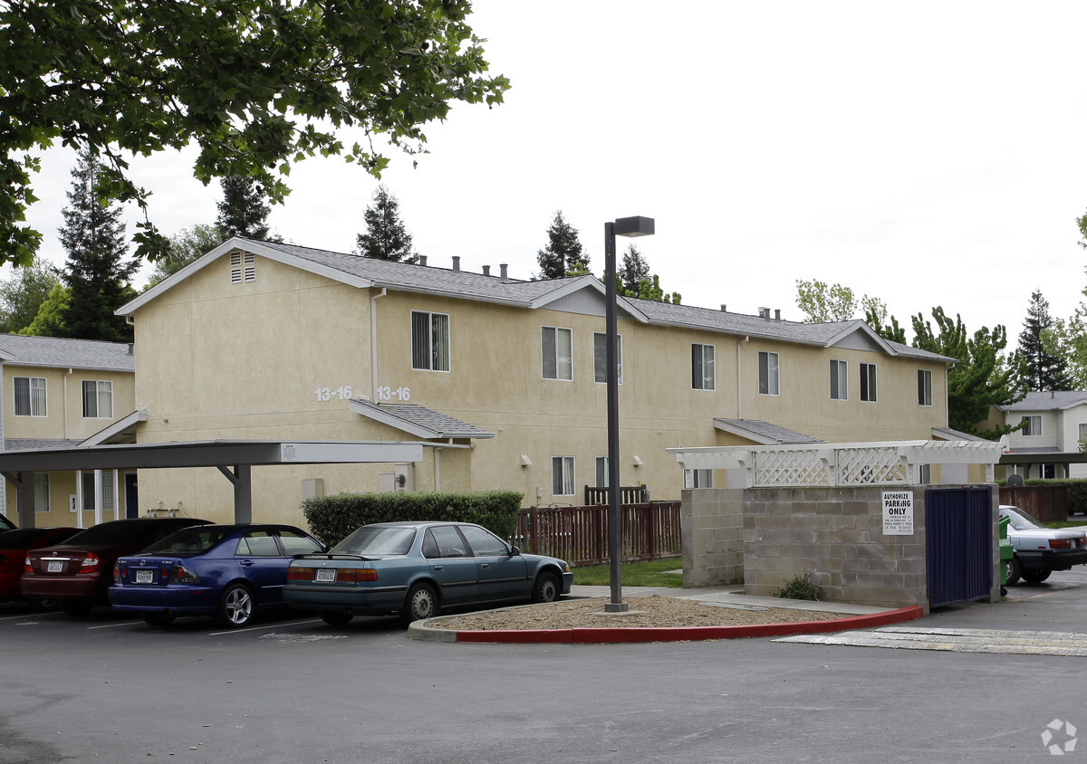 Primary Photo - Mutual Housing at Sky Park