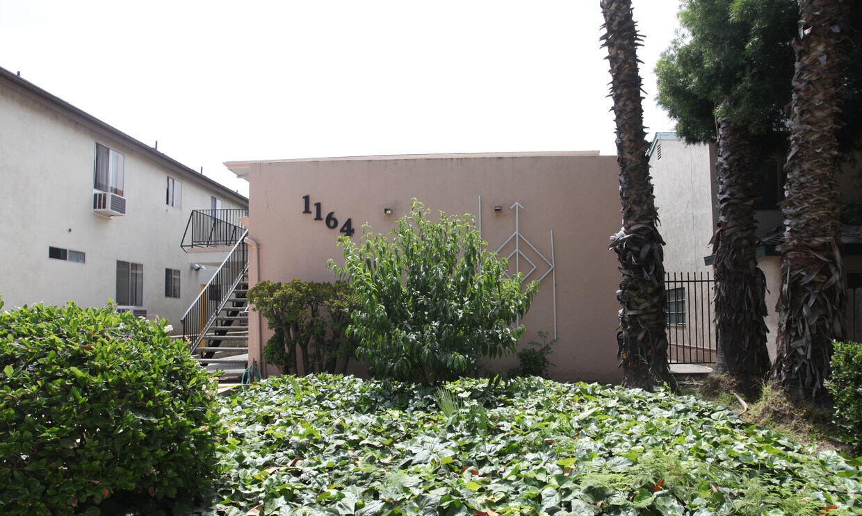 Building Photo - 1164 Raymond Ave