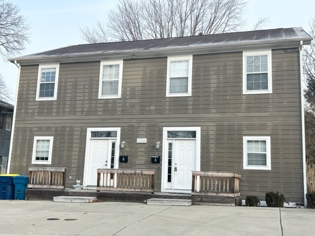 Building Photo - 1006 E 61st St